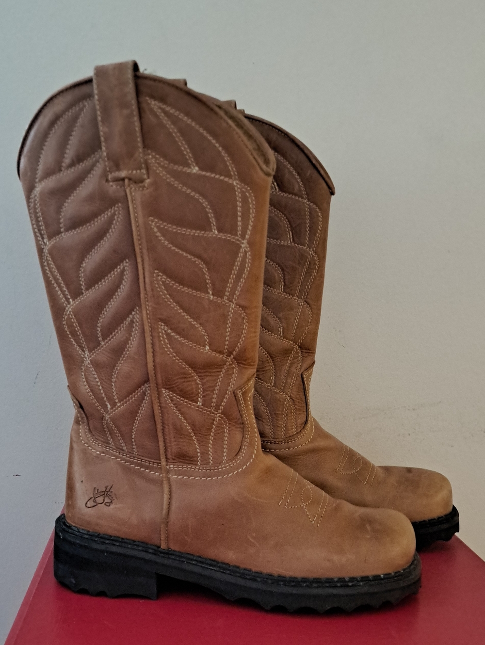*RARE* John Fluevog F-Shoe Cowboy Low